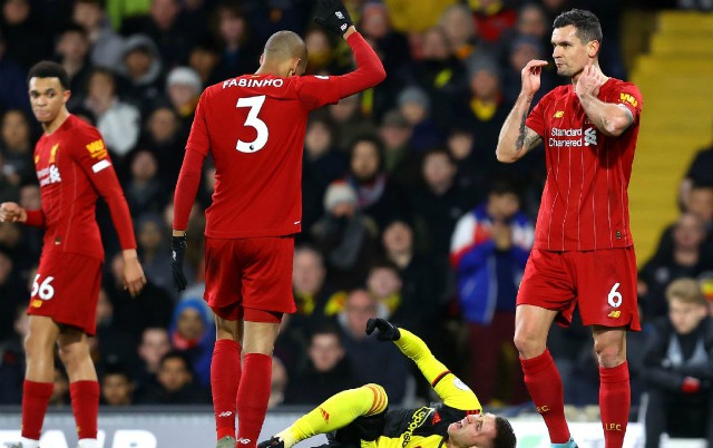 CĐV Liverpool đổ lỗi cho Lovren sau khi bỏ lỡ phá kỷ lục