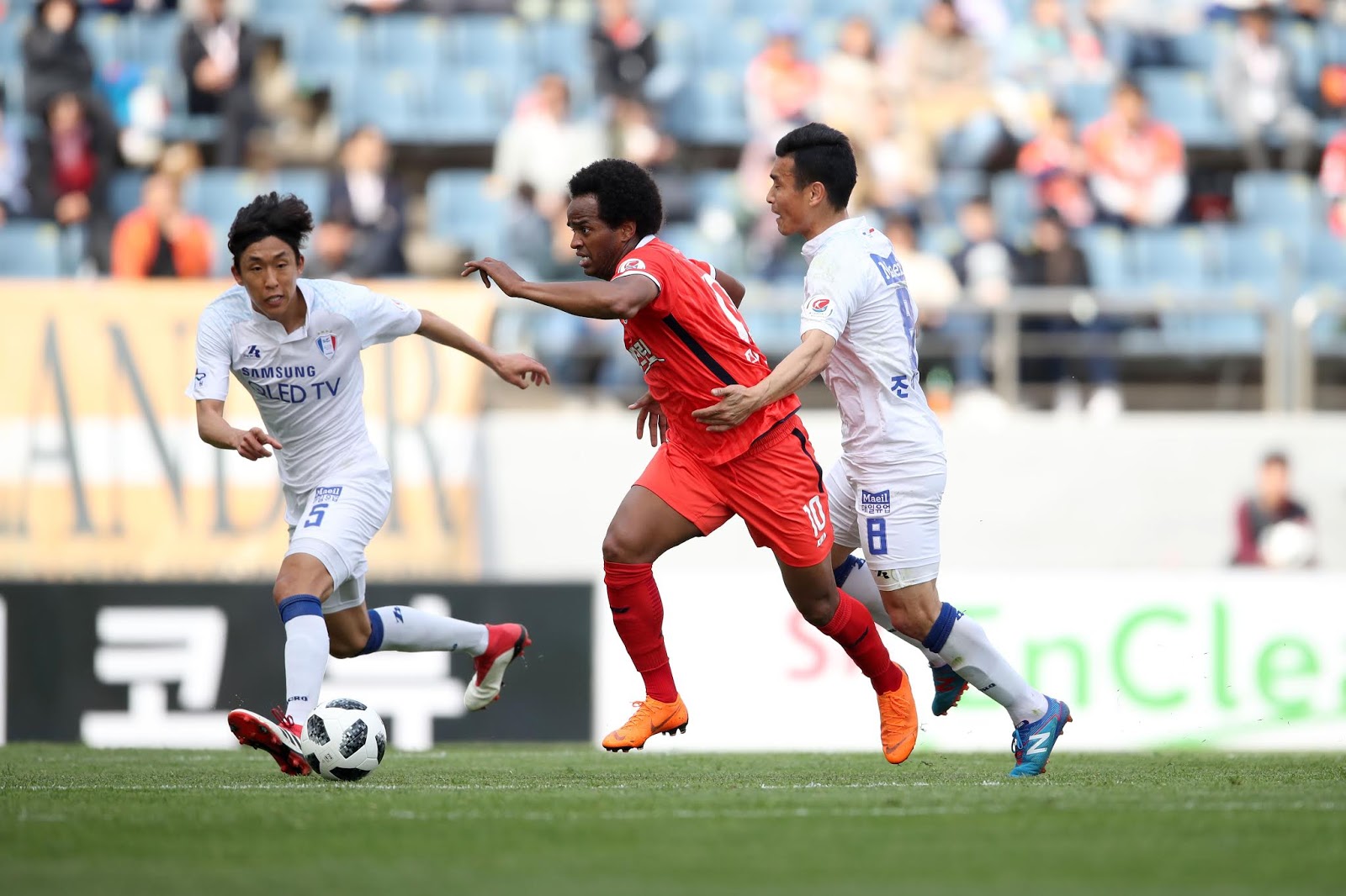 Trực tiếp Johor vs Suwon Bluewings: Chênh lệch đẳng cấp