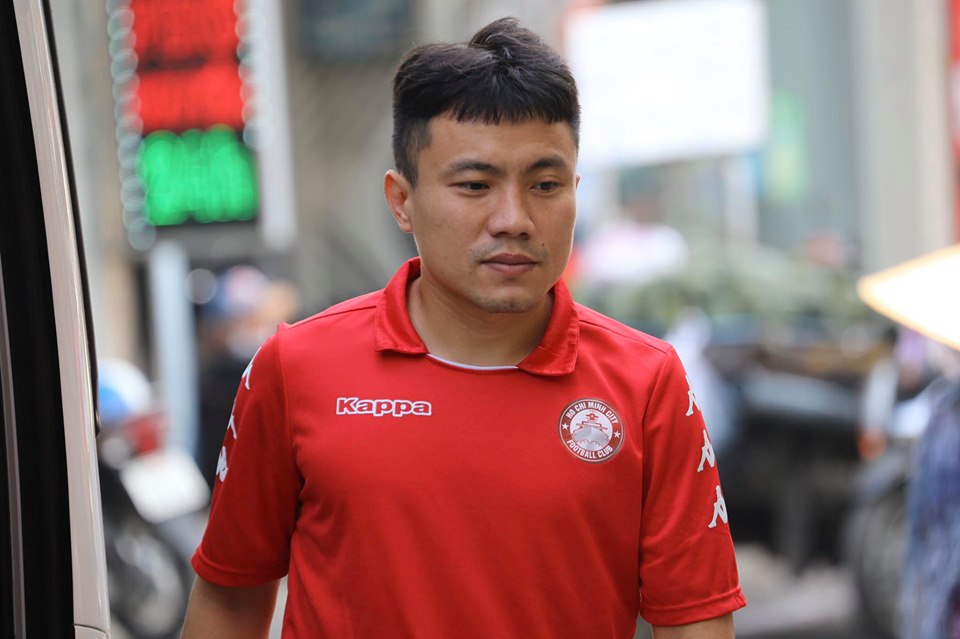 Công Phượng cùng đồng đội tập luyện trở lại sau giãn cách xã hội Công Phượng cùng đồng đội tập luyện trở lại sau giãn cách xã hội
