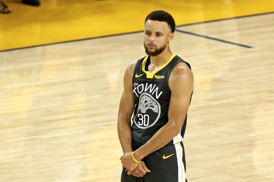 Chính thức: Stephen Curry sẽ trở lại vào sáng thứ Sáu