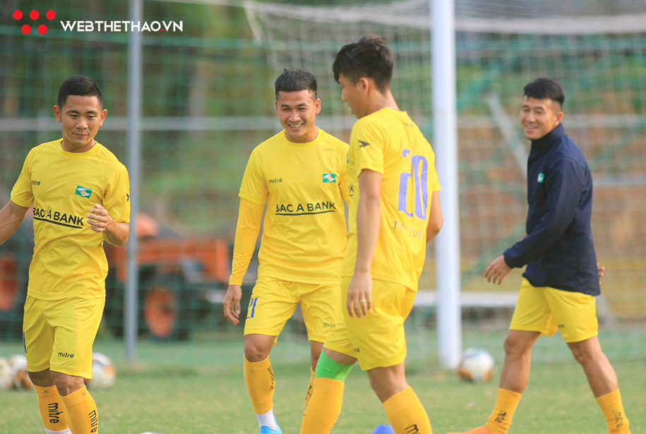 Xuân Mạnh chấn thương, Văn Đức băng kín gối trước trận SLNA gặp Sài Gòn FC