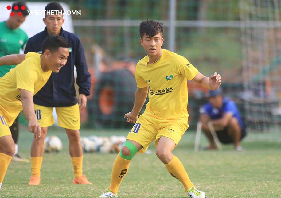 Xuân Mạnh chấn thương, Văn Đức băng kín gối trước trận SLNA gặp Sài Gòn FC
