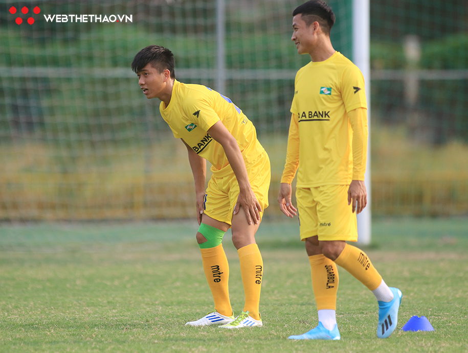 Xuân Mạnh chấn thương, Văn Đức băng kín gối trước trận SLNA gặp Sài Gòn FC