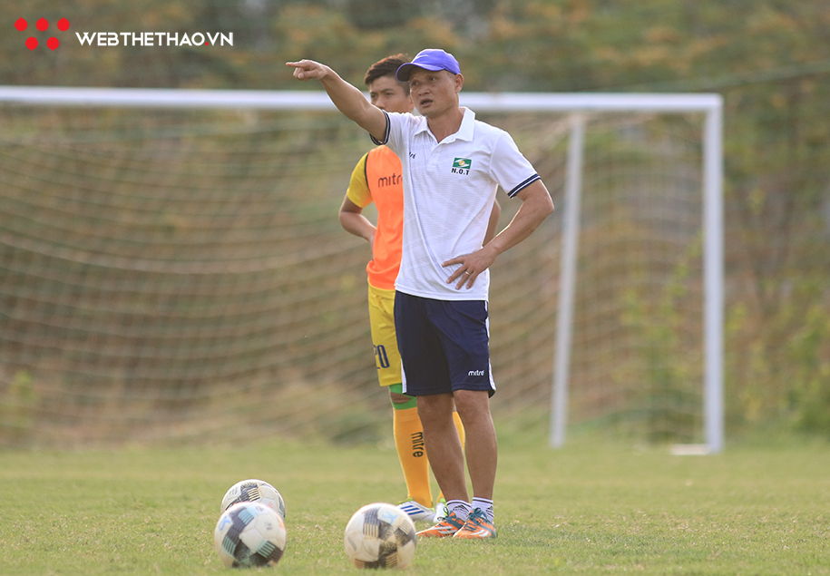 Xuân Mạnh chấn thương, Văn Đức băng kín gối trước trận SLNA gặp Sài Gòn FC