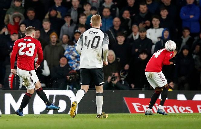 Lingard đòi “bàn thắng bằng lưng” khi MU tiến vào tứ kết FA Cup
