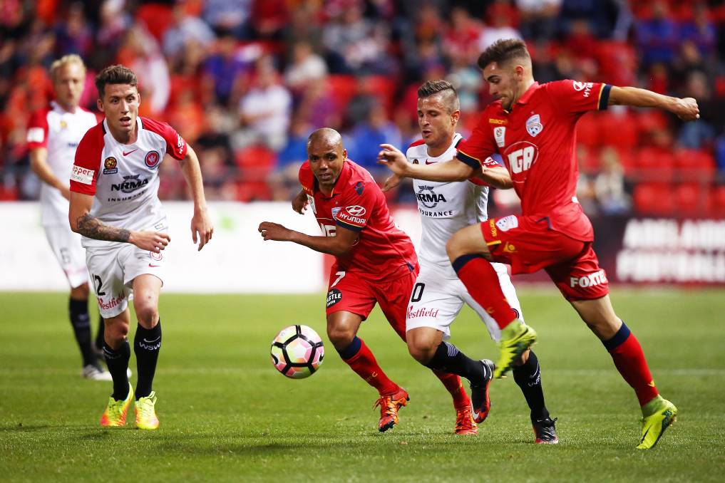 Trực tiếp Adelaide United vs Western United: Run chân nơi đất khách