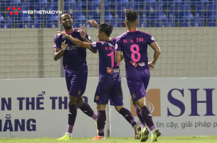 Chủ tịch kiêm HLV Vũ Tiến Thành: Ngồi ghế huấn luyện V.League cho tôi cảm giác thoải mái