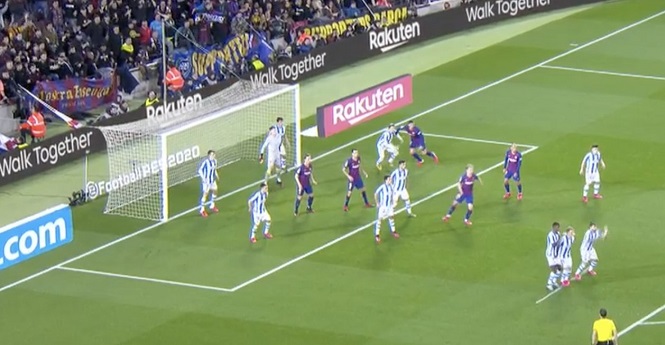 Messi đá phạt khiến Sociedad phải lập hàng thủ “thiên tài” chống đỡ Messi đá phạt khiến Sociedad phải lập hàng thủ “thiên tài” chống đỡ