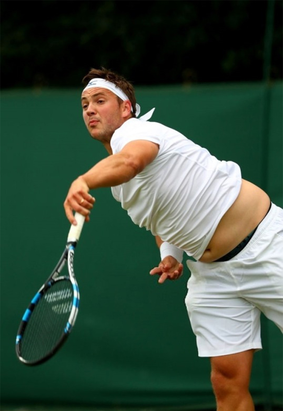 Tay vợt thắng Federer 7 game ở Wimbledon 2016 nay vui vẻ kiếm bạc lẻ!