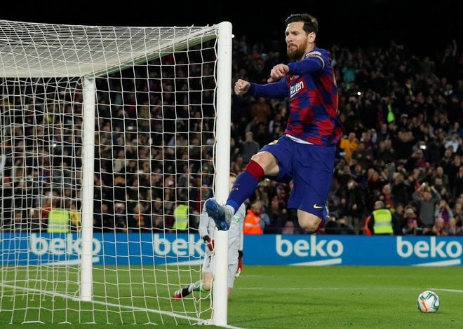 Messi áp sát kỷ lục đá phạt đền của Ronaldo với bí quyết độc đáo Messi áp sát kỷ lục đá phạt đền của Ronaldo với bí quyết độc đáo