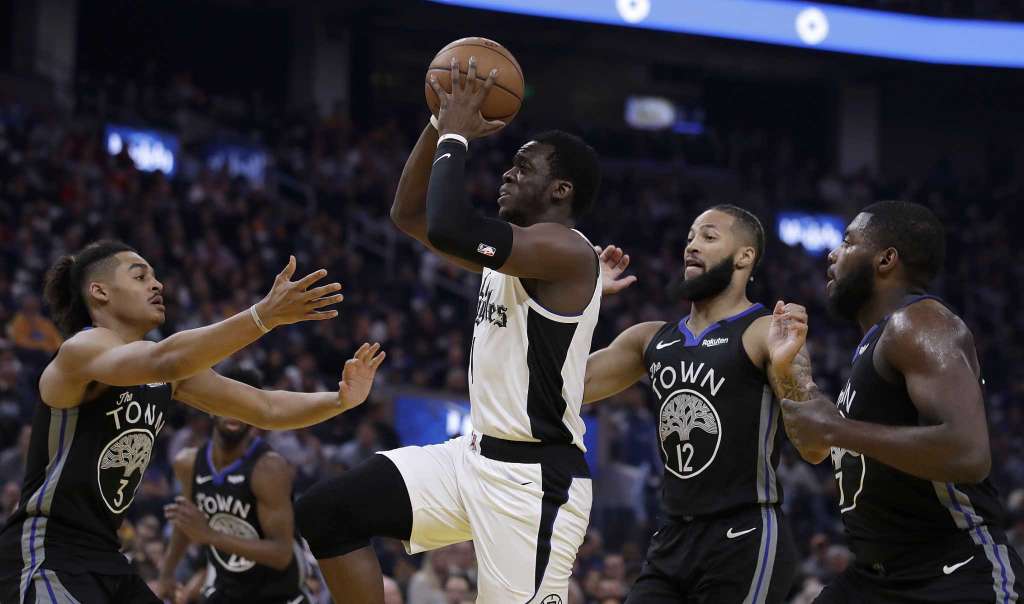 LA Clippers vùi dập Golden State Warriors, trở lại top 2 miền Tây