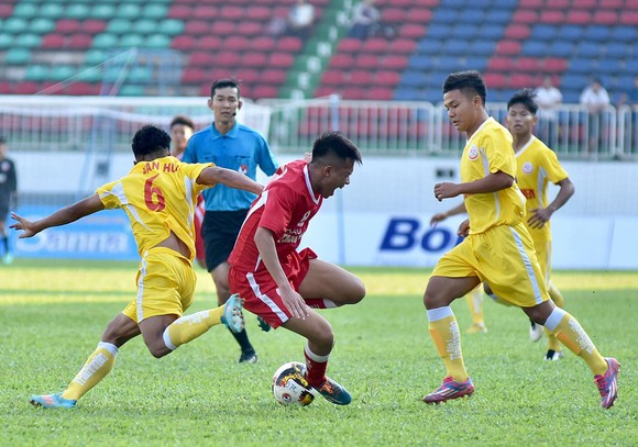 Kết quả U19 SLNA vs U19 SHB Đà Nẵng (0-0): Chia điểm đáng tiếc