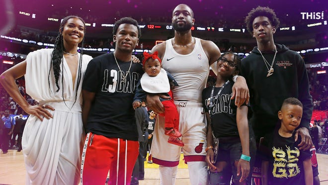 Huyền thoại Dwyane Wade thừa nhận nguy cơ phá sản vì cờ bạc