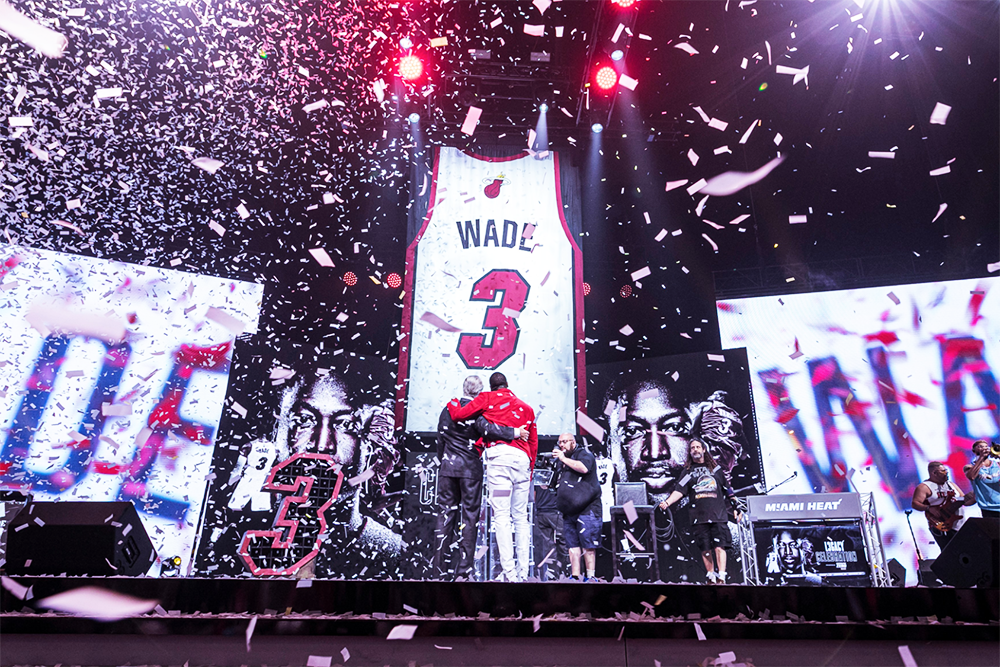 Huyền thoại Dwyane Wade thừa nhận nguy cơ phá sản vì cờ bạc