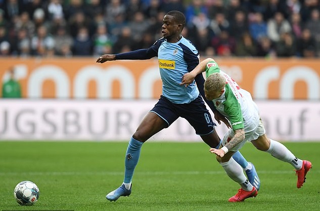 Tin bóng đá 14/3: Thêm 2 cầu thủ Serie A dương tính COVID-19 Tin bóng đá 14/3: Thêm 2 cầu thủ Serie A dương tính COVID-19