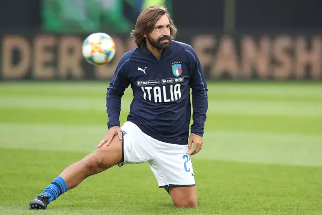 Ronaldo và Messi bất ngờ xếp sau Pirlo trong Top 50 cầu thủ vĩ đại nhất Ronaldo và Messi bất ngờ xếp sau Pirlo trong Top 50 cầu thủ vĩ đại nhất