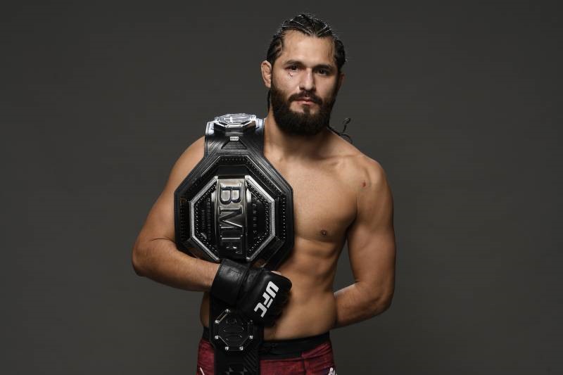 Jorge Masvidal "ném đá" trò tap bẩn của Kevin Lee