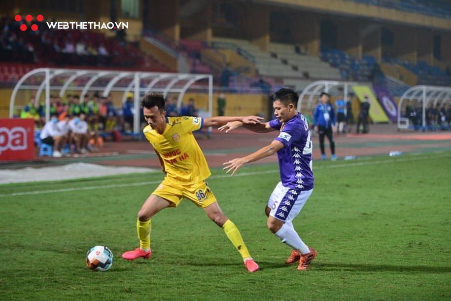 Các đội bóng V.League thất thu bao nhiêu tiền vé vì COVID-19?