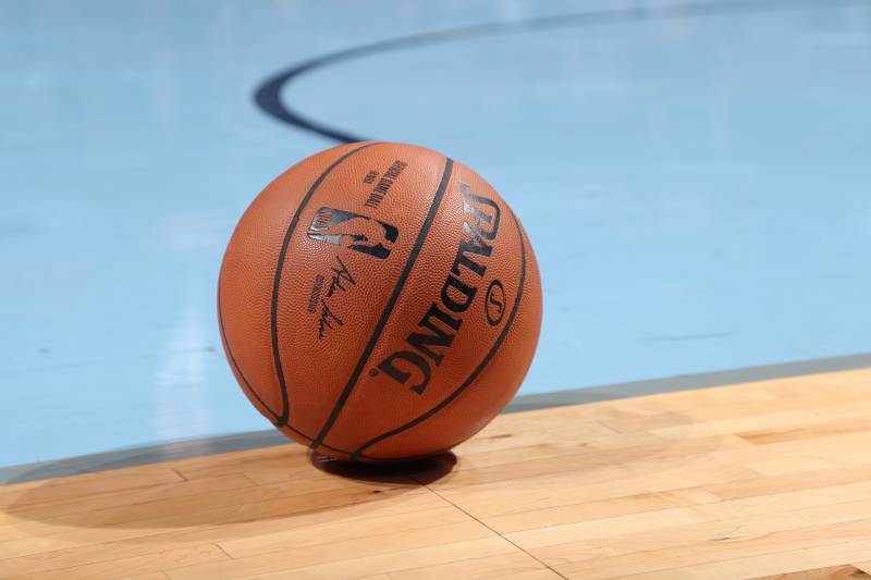 Vì dịch bệnh COVID-19, cầu thủ NBA được tự do di chuyển khỏi đội bóng
