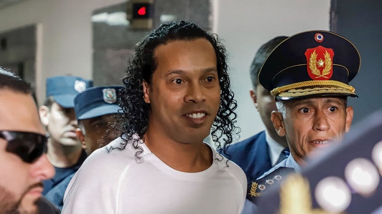 Ronaldinho vào tù vì liên quan đến tội phạm ma túy và rửa tiền? Ronaldinho vào tù vì liên quan đến tội phạm ma túy và rửa tiền?