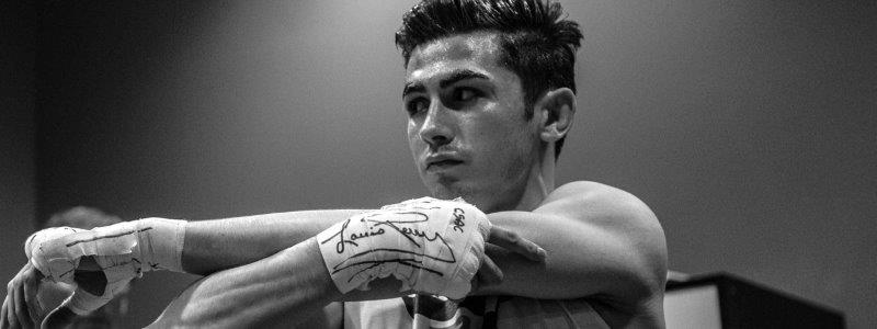 Cừu thù của Duy Nhất tại Thai Fight đi bán quần áo online tại Việt Nam
