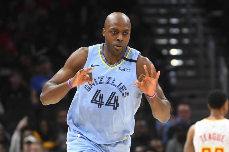 Cầu thủ NBA sợ mất tay vì COVID-19