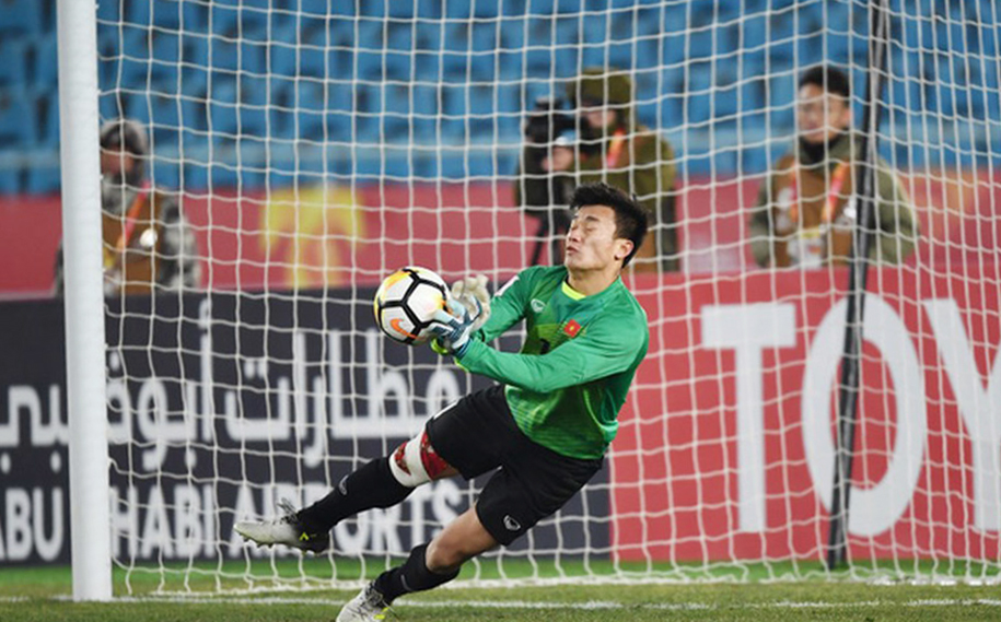 Bùi Tiến Dũng: Ánh hào quang U23 châu Á và nỗ lực không bị lãng quên