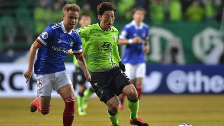 Sao Thái Lan được AFC đặt cạnh Son Heung-min 