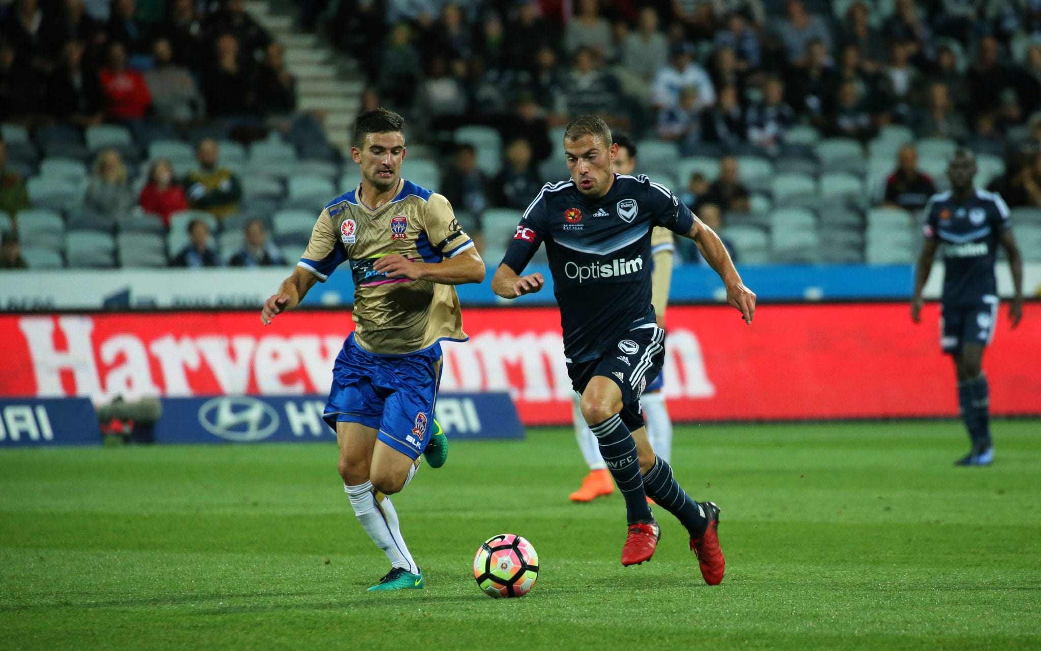 Trực tiếp Newcastle Jets vs Melbourne City: Khách lấn chủ