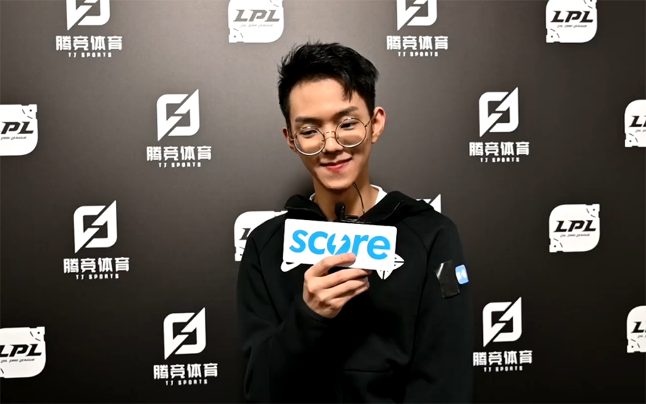 Hủy diệt iG, eStar giữ vững ngôi đầu LPL