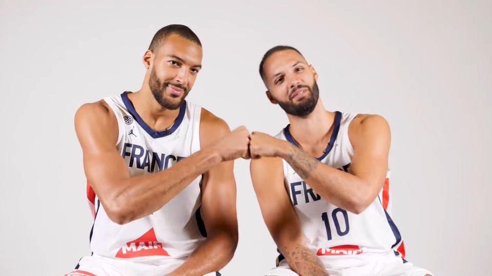 Evan Fournier bảo vệ Rudy Gobert, chỉ trích truyền thông tiết lộ danh tính