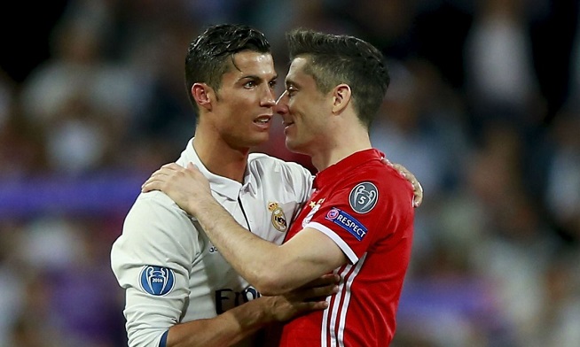 Lời đề nghị đặc biệt của Ronaldo tới Lewandowski đã bị từ chối