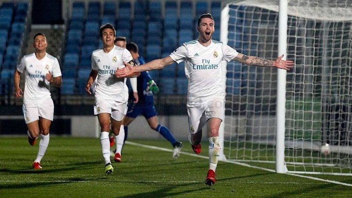 Cầu thủ trẻ bị Real Madrid trù dập vì lỡ phạm lỗi với Ronaldo Cầu thủ trẻ bị Real Madrid trù dập vì lỡ phạm lỗi với Ronaldo