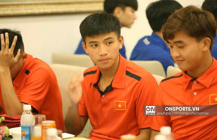 Cầu thủ Bình Định tự cách ly không có triệu chứng lạ