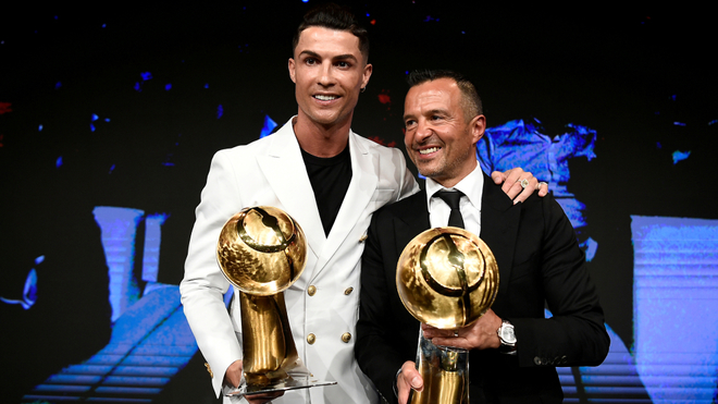Ronaldo tài trợ cho 3 đơn vị chăm sóc đặc biệt chống COVID-19 Ronaldo tài trợ cho 3 đơn vị chăm sóc đặc biệt chống COVID-19