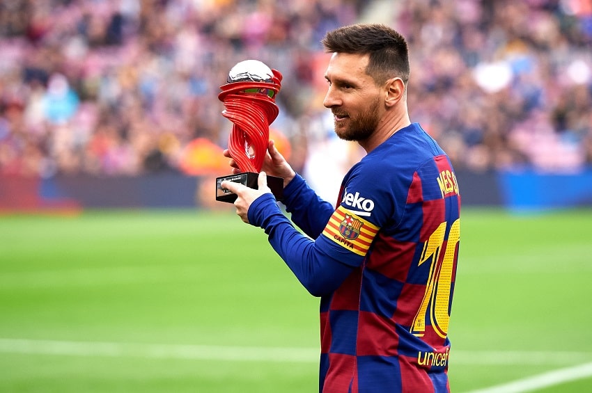 Lương của Messi và Ronaldo hiện tại “khủng” cỡ nào? Lương của Messi và Ronaldo hiện tại “khủng” cỡ nào?