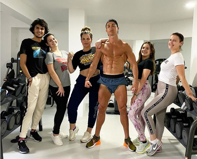 Ronaldo bị cựu chủ tịch Juventus chỉ trích khi bỏ về Bồ Đào Nha Ronaldo bị cựu chủ tịch Juventus chỉ trích khi bỏ về Bồ Đào Nha
