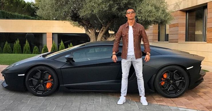 Siêu xe mà Ronaldo chuẩn bị mua có giá bao nhiêu? Siêu xe mà Ronaldo chuẩn bị mua có giá bao nhiêu?