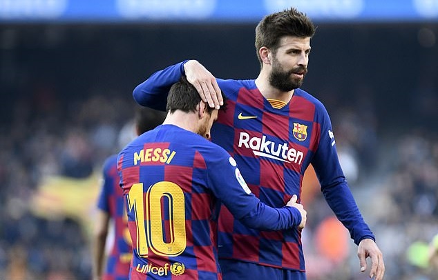 Barca nổ ra “cuộc chiến” tiền lương với Messi và đồng đội