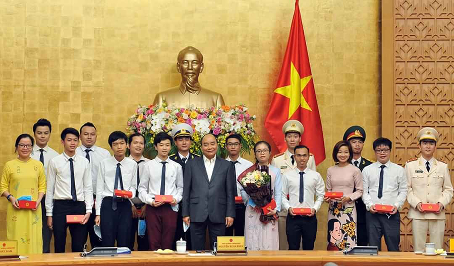 Sao điền kinh hào hứng chào mừng Ngày Thể thao Việt Nam 27-3 Sao điền kinh hào hứng chào mừng Ngày Thể thao Việt Nam 27-3