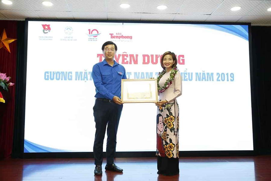 Sao điền kinh hào hứng chào mừng Ngày Thể thao Việt Nam 27-3 Sao điền kinh hào hứng chào mừng Ngày Thể thao Việt Nam 27-3