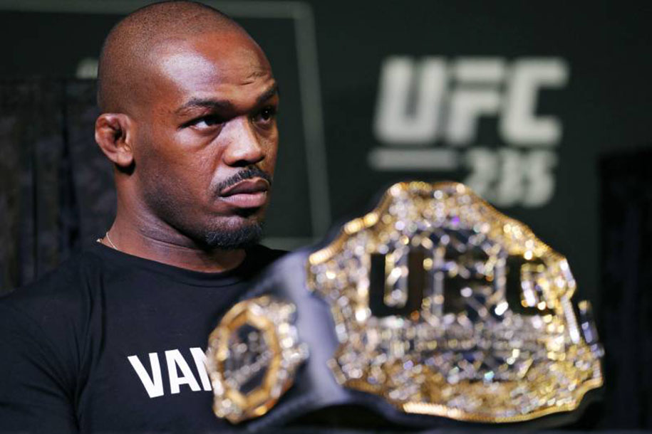 Jon Jones bị bắt, dính cáo buộc sử dụng súng và chất kích thích trái phép