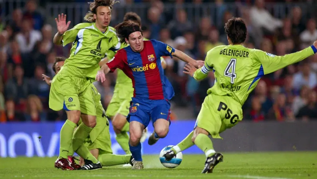 Messi và Ronaldo 20 tuổi vẫn thua thần đồng nước Anh Messi và Ronaldo 20 tuổi vẫn thua thần đồng nước Anh
