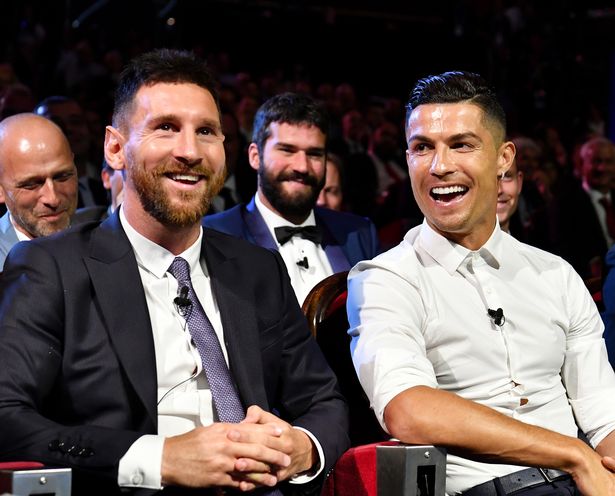 Huyền thoại Liverpool lập luận về Messi và Ronaldo gây tranh cãi Huyền thoại Liverpool lập luận về Messi và Ronaldo gây tranh cãi