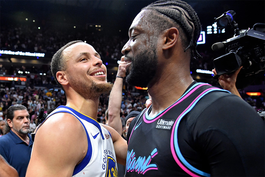 "Ai bảo kỹ năng xuất sắc nhất của Stephen Curry là ném 3 điểm?"
