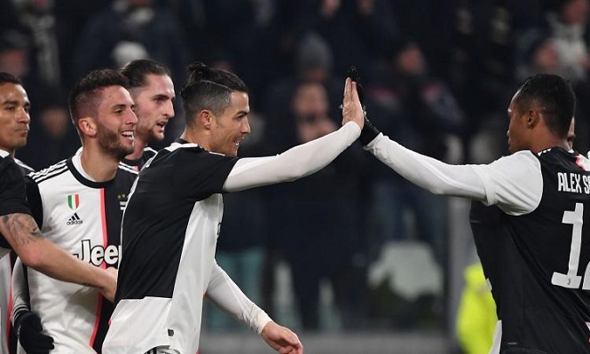 Ronaldo giúp Juventus tiết kiệm bao nhiêu triệu euro nhờ giảm lương?