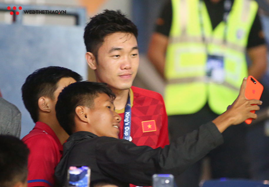 Xuân Trường lại lùi ngày tái xuất sân cỏ