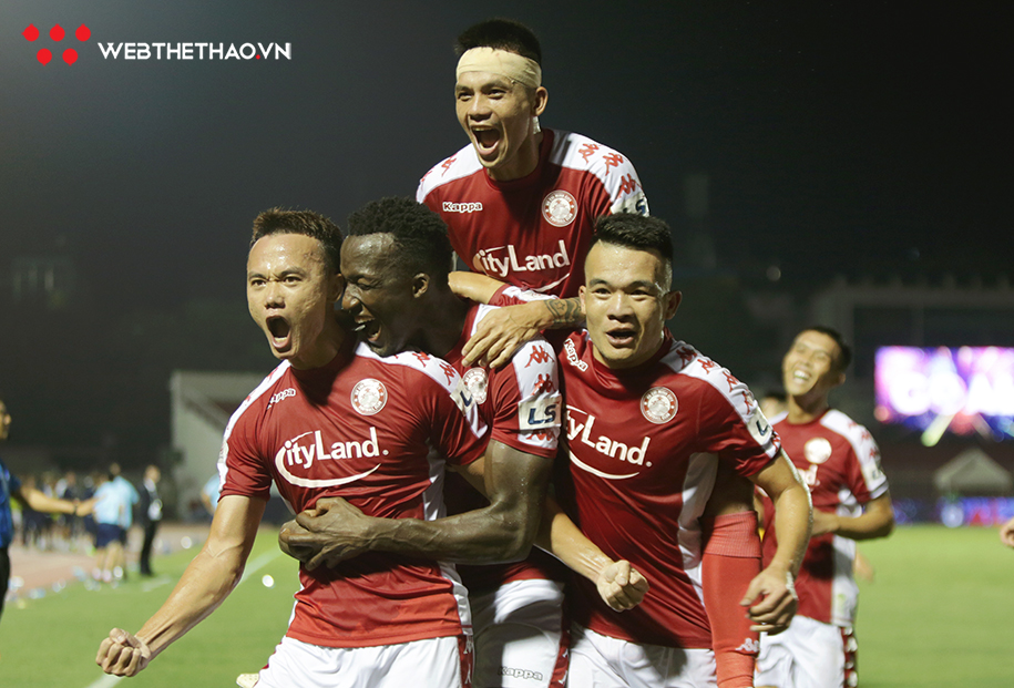 Hoãn vì COVID-19, các đội bóng V.League đối phó như thế nào?