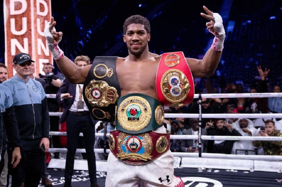 Anthony Joshua tự tin sẽ hạ knockout Deontay Wilder ở hiệp 6