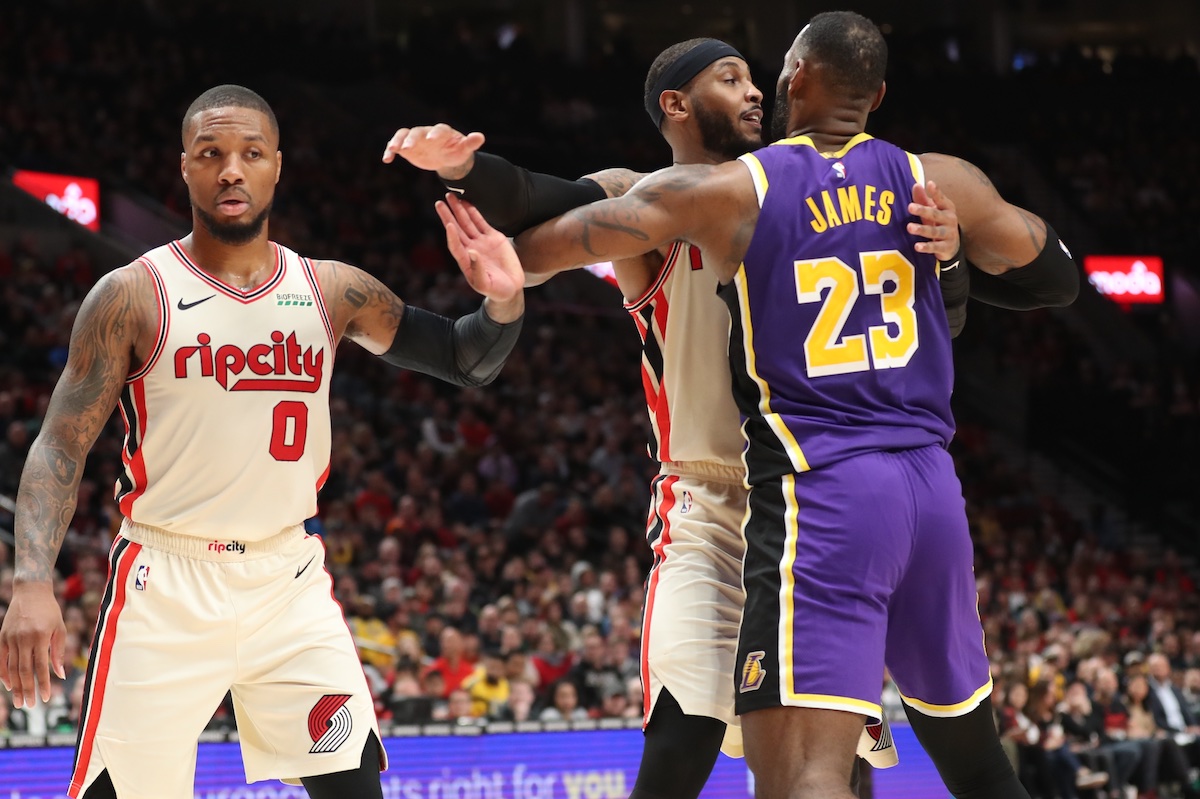 LeBron James trở thành ân nhân cứu mạng Carmelo Anthony như thế nào?
